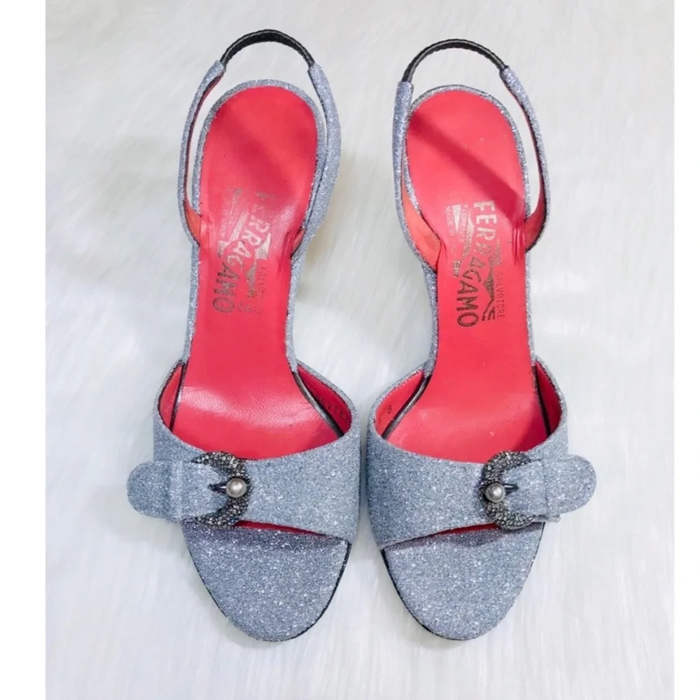FERRAGAMO LUXURY HEELS